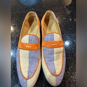 Mens hand made Italian Loafers.  Only worn once for a wedding.  Mens size 10.0